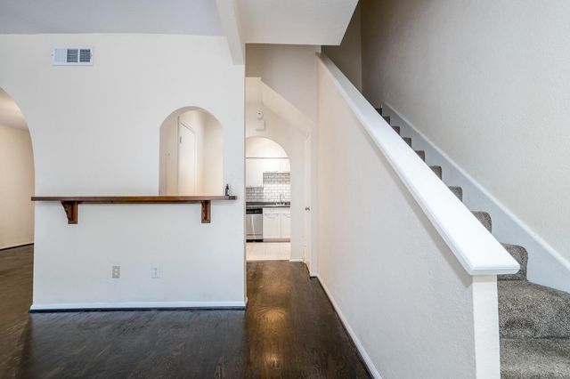 2100 Tanglewilde Street 269, Houston, TX 77063