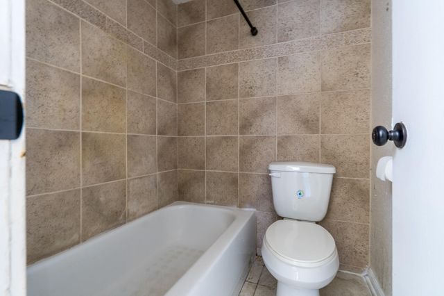 2100 Tanglewilde Street 269, Houston, TX 77063