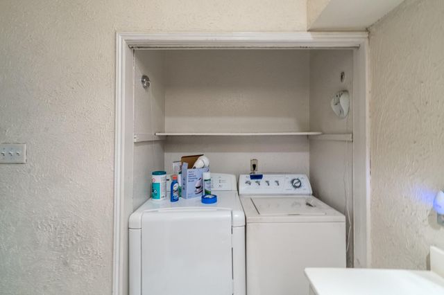 2100 Tanglewilde Street 269, Houston, TX 77063