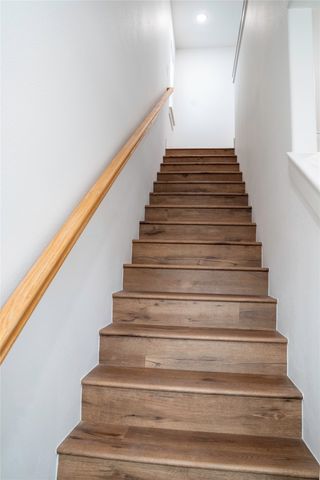 907 E 10th Street, Bonham, TX 75418