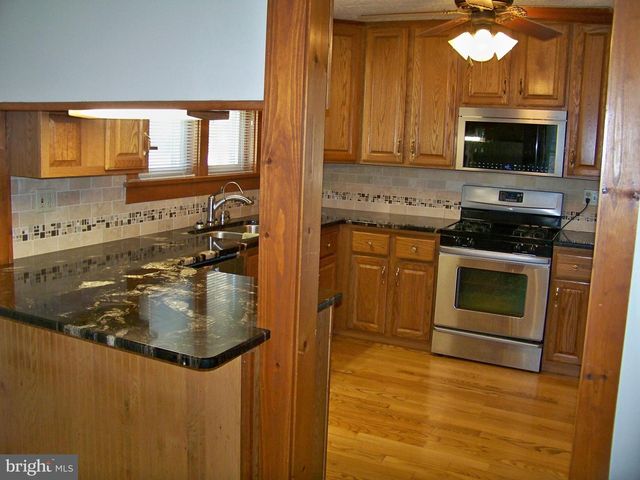 627 TRUCE RD, New Providence, PA 17560