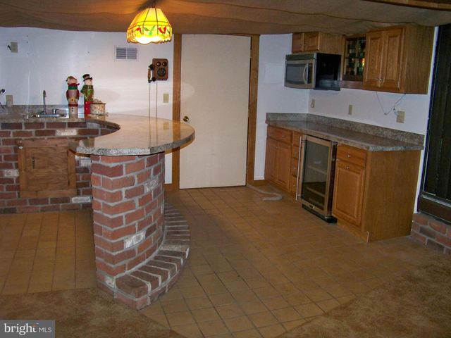 627 TRUCE RD, New Providence, PA 17560