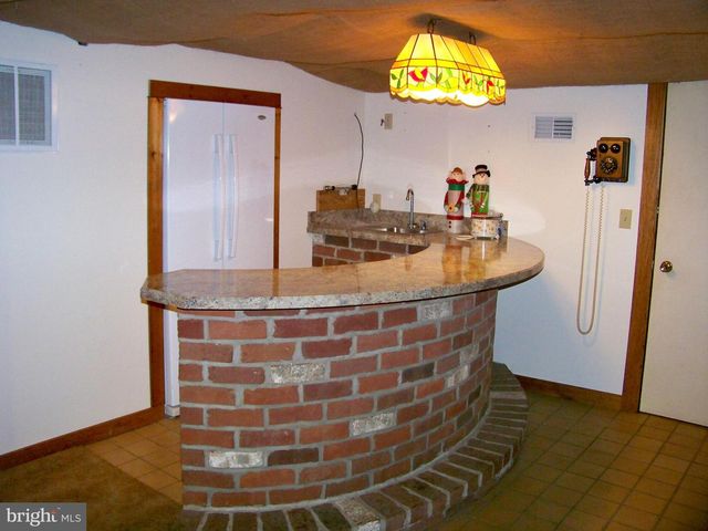 627 TRUCE RD, New Providence, PA 17560