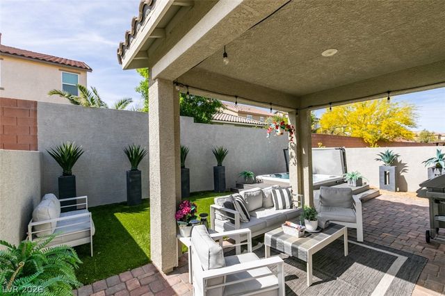 2927 Tranquil Brook Avenue, Henderson, NV 89044