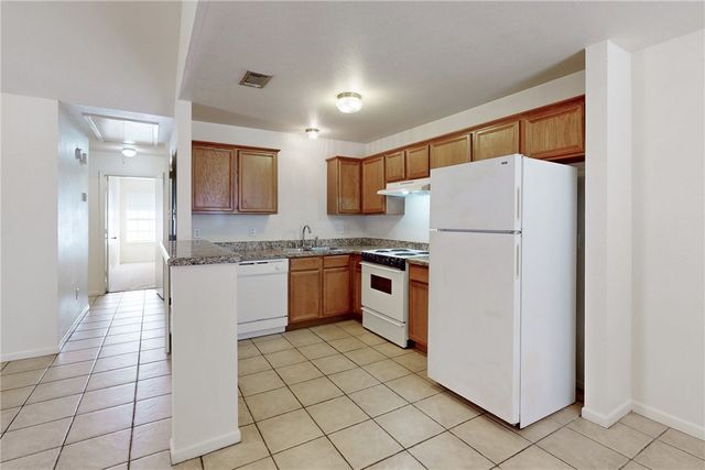 916-918 Sun Meadow Street, College Station, TX 77845