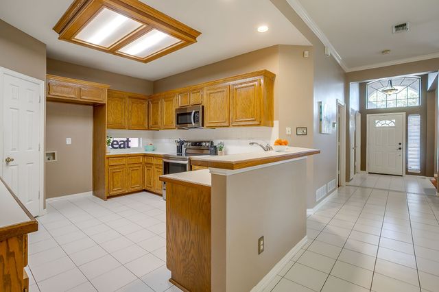 4100 Blue Feather Court, Arlington, TX 76016