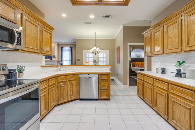 4100 Blue Feather Court, Arlington, TX 76016