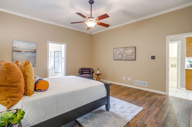 4100 Blue Feather Court, Arlington, TX 76016