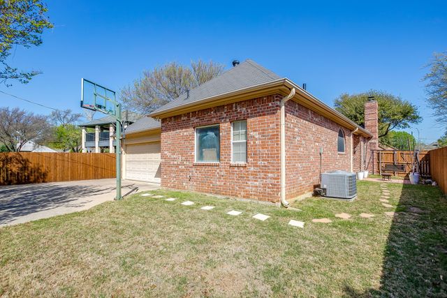 4100 Blue Feather Court, Arlington, TX 76016