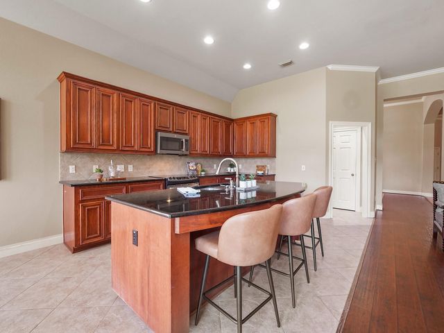 2898 Woodland Glen Lane, Conroe, TX 77385