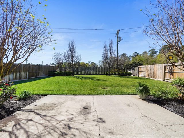 2898 Woodland Glen Lane, Conroe, TX 77385