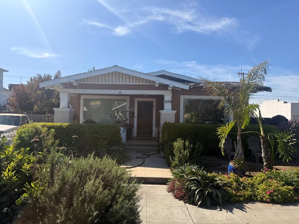 220 Pajaro Street, Salinas, CA 93901