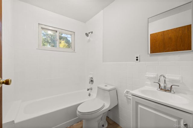 537 Lakeway Drive, North Babylon, NY 11704