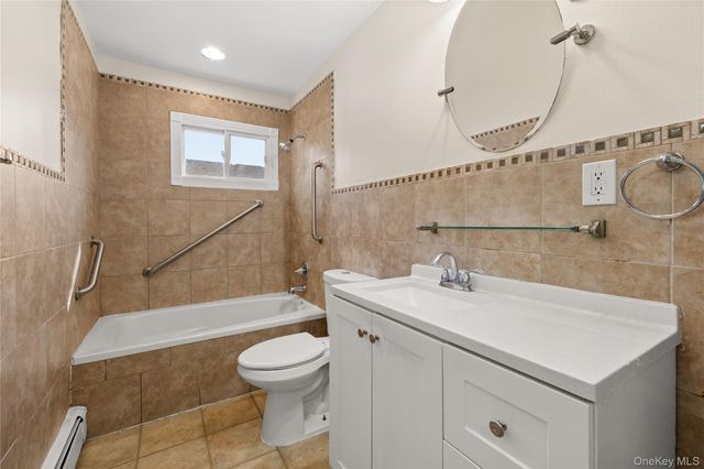537 Lakeway Drive, North Babylon, NY 11704