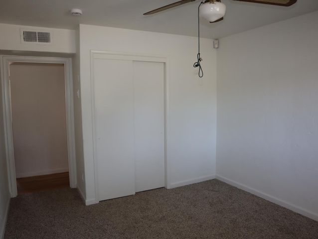 2433 E Saginaw Way, Fresno, CA 93726