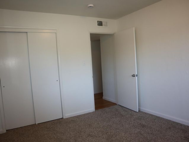 2433 E Saginaw Way, Fresno, CA 93726