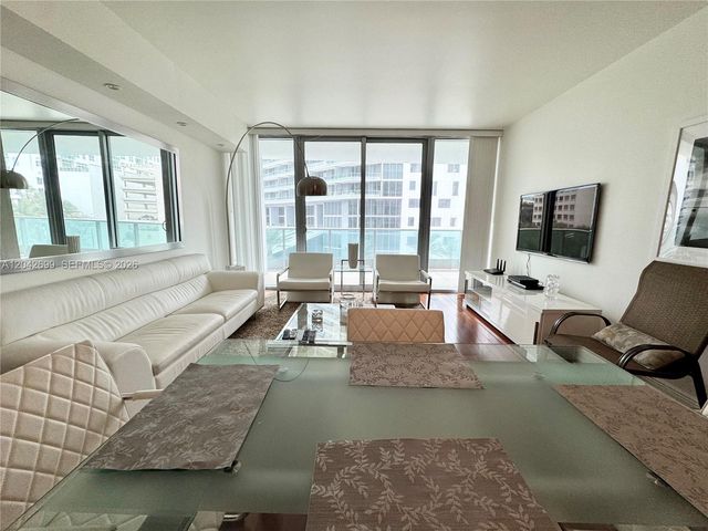 1331 Brickell Bay Dr 406, Miami, FL 33131