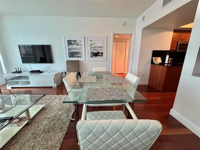 1331 Brickell Bay Dr 406, Miami, FL 33131