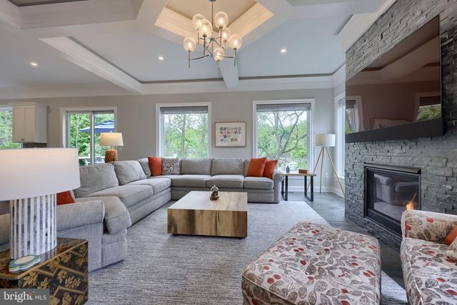 379 SPRING HAVEN DR, Lancaster, PA 17601