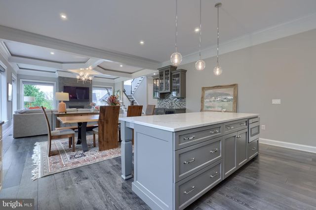 379 SPRING HAVEN DR, Lancaster, PA 17601
