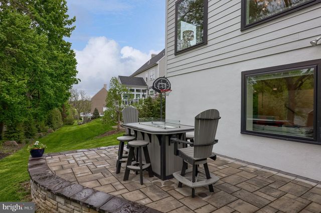 379 SPRING HAVEN DR, Lancaster, PA 17601