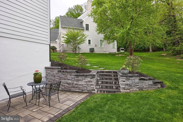 379 SPRING HAVEN DR, Lancaster, PA 17601