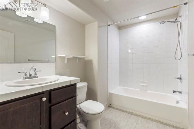 9095 Vanderwood Road, Colorado Springs, CO 80908