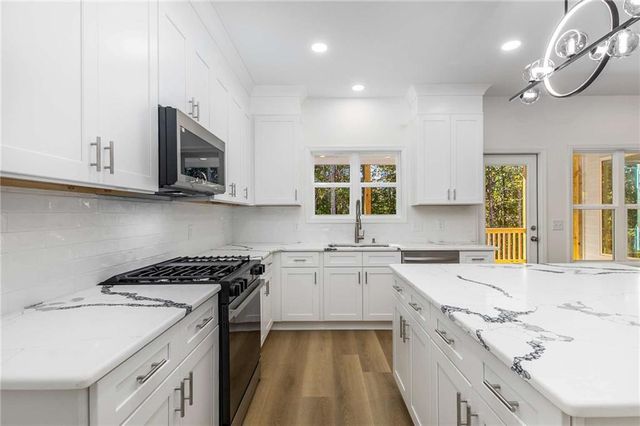 9135 Fox Trail Lane, Gainesville, GA 30506