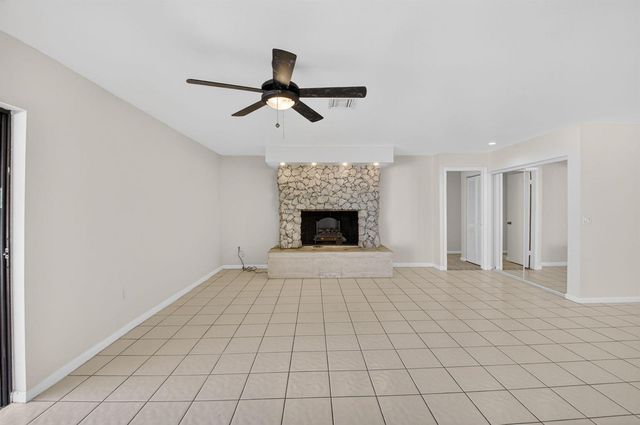 10157 La Reina Road, Delray Beach, FL 33446