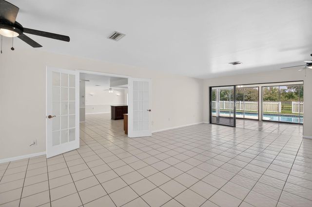 10157 La Reina Road, Delray Beach, FL 33446