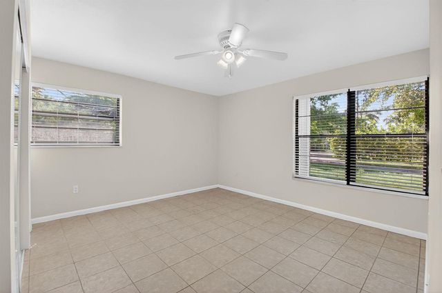 10157 La Reina Road, Delray Beach, FL 33446
