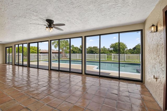 10157 La Reina Road, Delray Beach, FL 33446