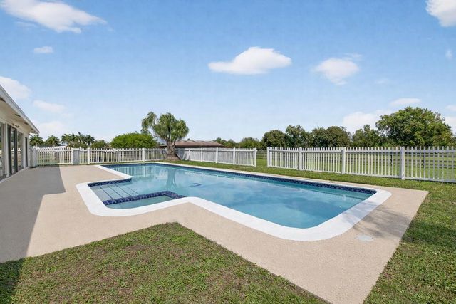 10157 La Reina Road, Delray Beach, FL 33446
