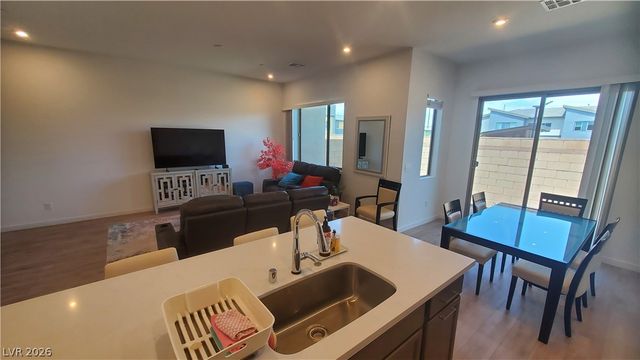 3360 Santa Verdiana Street, Henderson, NV 89044