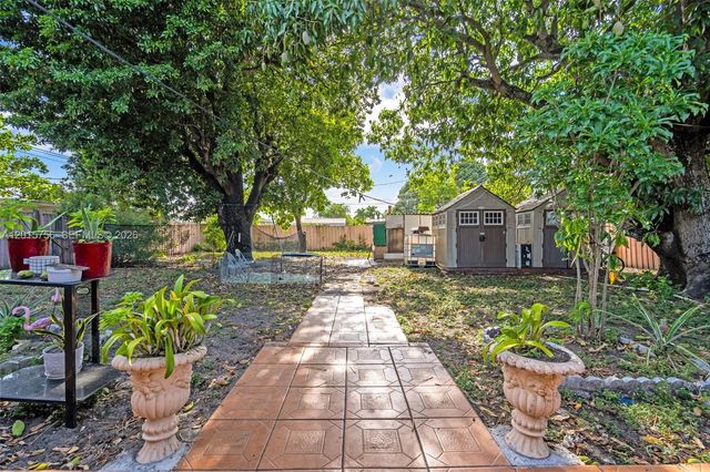 5340 E 4th Ave, Hialeah, FL 33013