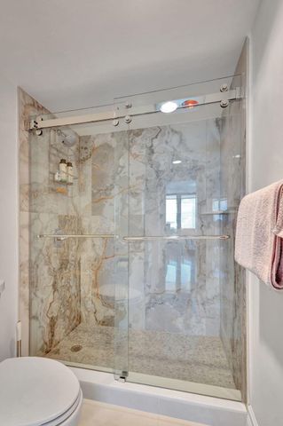 5380 N Ocean Drive 5a, Singer Island, FL 33404