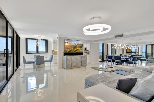 5380 N Ocean Drive 5a, Singer Island, FL 33404