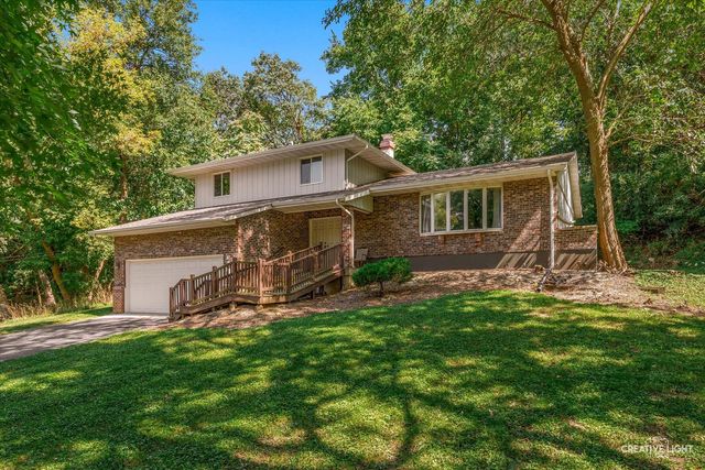 510 N Van Buren Street, East Dundee, IL 60118