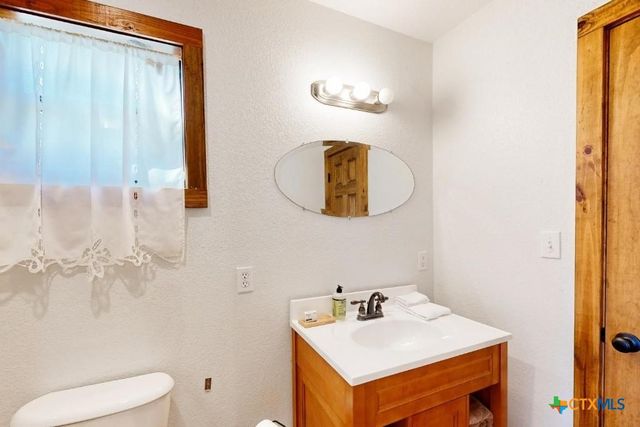 961 Buttercup Lane, Wimberley, TX 78676