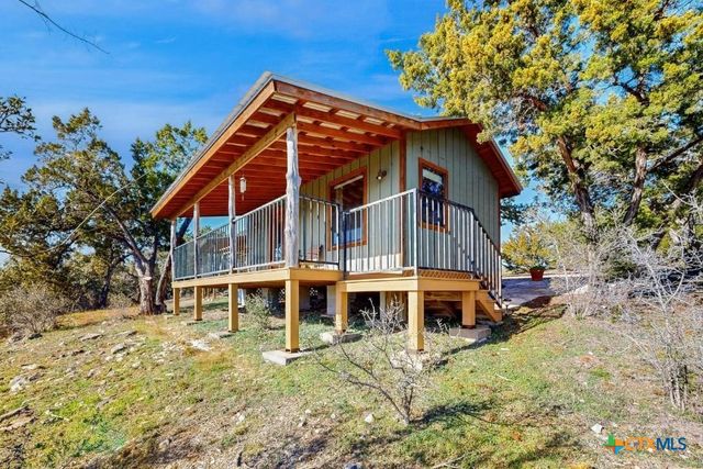 961 Buttercup Lane, Wimberley, TX 78676