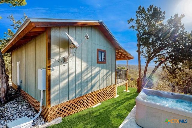 961 Buttercup Lane, Wimberley, TX 78676