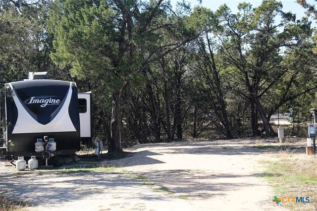 961 Buttercup Lane, Wimberley, TX 78676