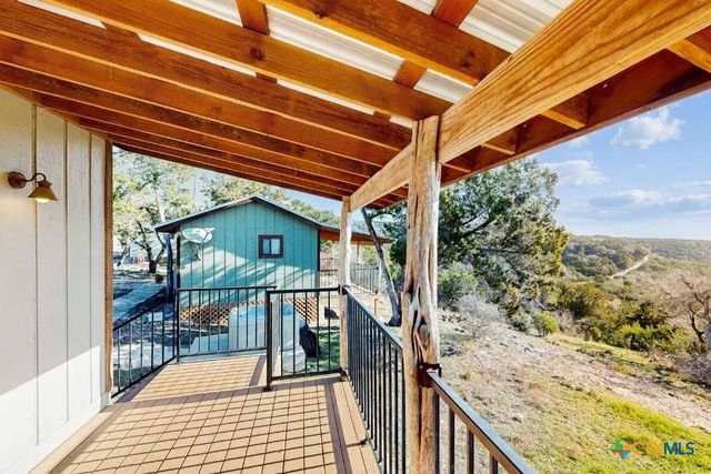 961 Buttercup Lane, Wimberley, TX 78676