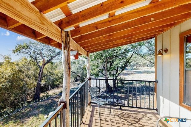 961 Buttercup Lane, Wimberley, TX 78676