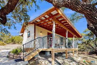 961 Buttercup Lane, Wimberley, TX 78676