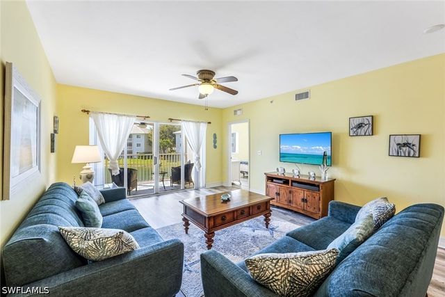 7822 Great Heron WAY 206, Naples, FL 34104
