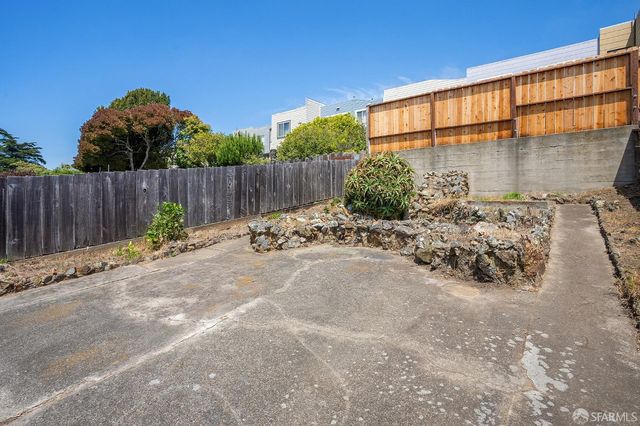 1874 18th Avenue, San Francisco, CA 94122
