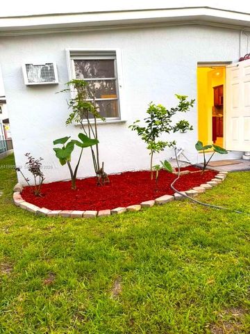 6339 SW 32nd St, Miami, FL 33155