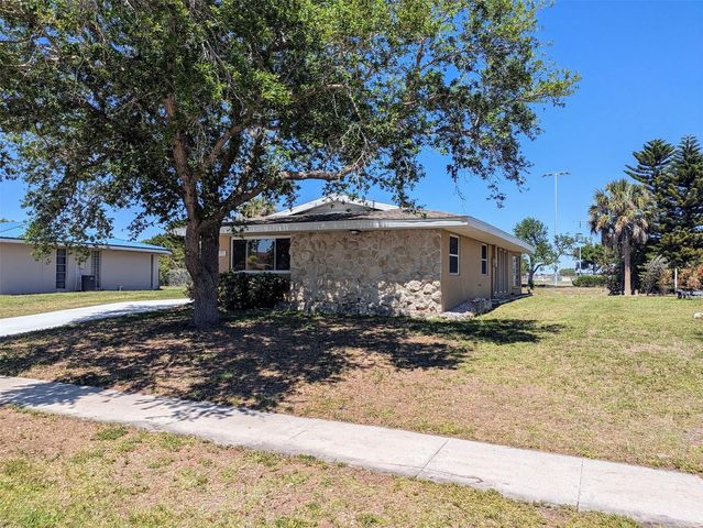 5752 ESPANOLA AVENUE, North Port, FL 34287