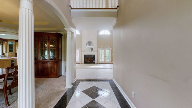 623 Shun Pike, Cottontown, TN 37048